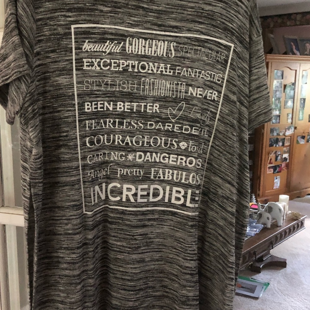 Women’s G21 long shirt/dress.